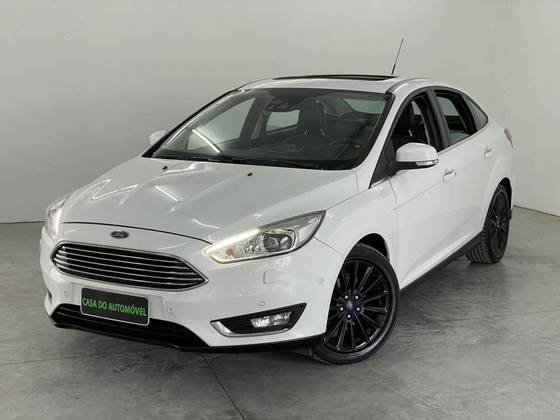 FORD FOCUS 2.0 SE PLUS FASTBACK 16V FLEX 4P POWERSHIFT